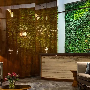 Hugo Hotel